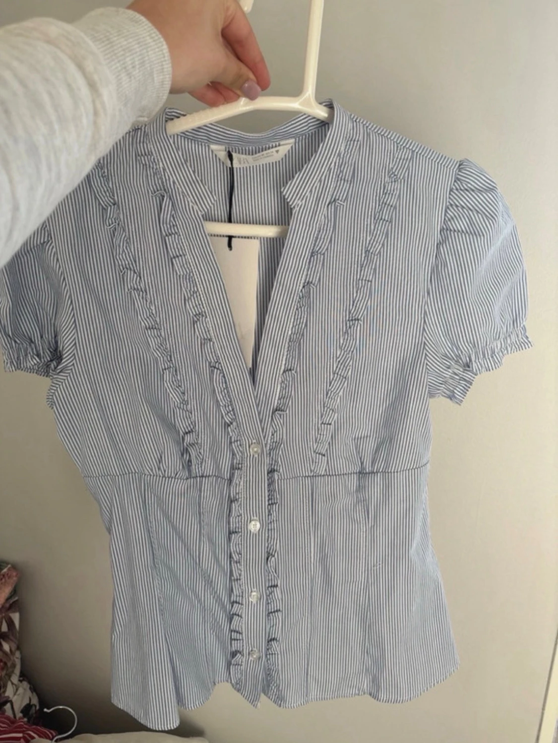 Blårandig blus från Zara