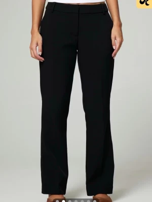 Vera kostymbyxor  - Från bikbok i bra skick. Storlek 38 petite