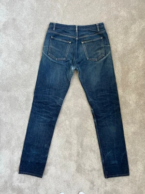 APC selvedge Jeans  - Tjenare!! Säljer nu mina extremt snygga selvedge jeans ifrån APC. Dem finns i size 30 och är i fint skick🤝 Hör av dig vid minsta fråga 👍