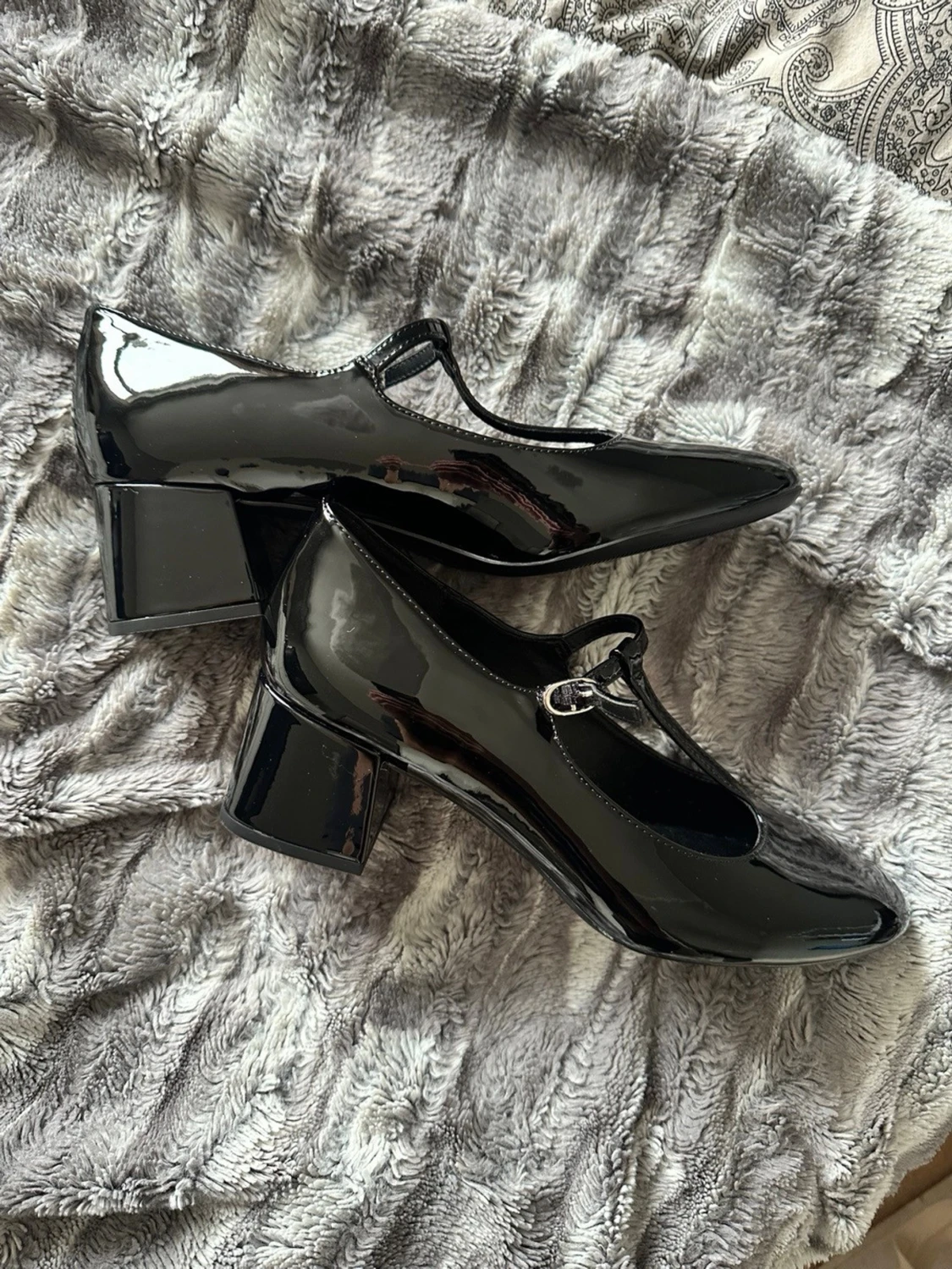 Svarta lackade ballerinaskor med klack - 1