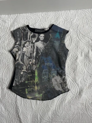 vintage topp från bikbok - storlek s, svart baksida 
