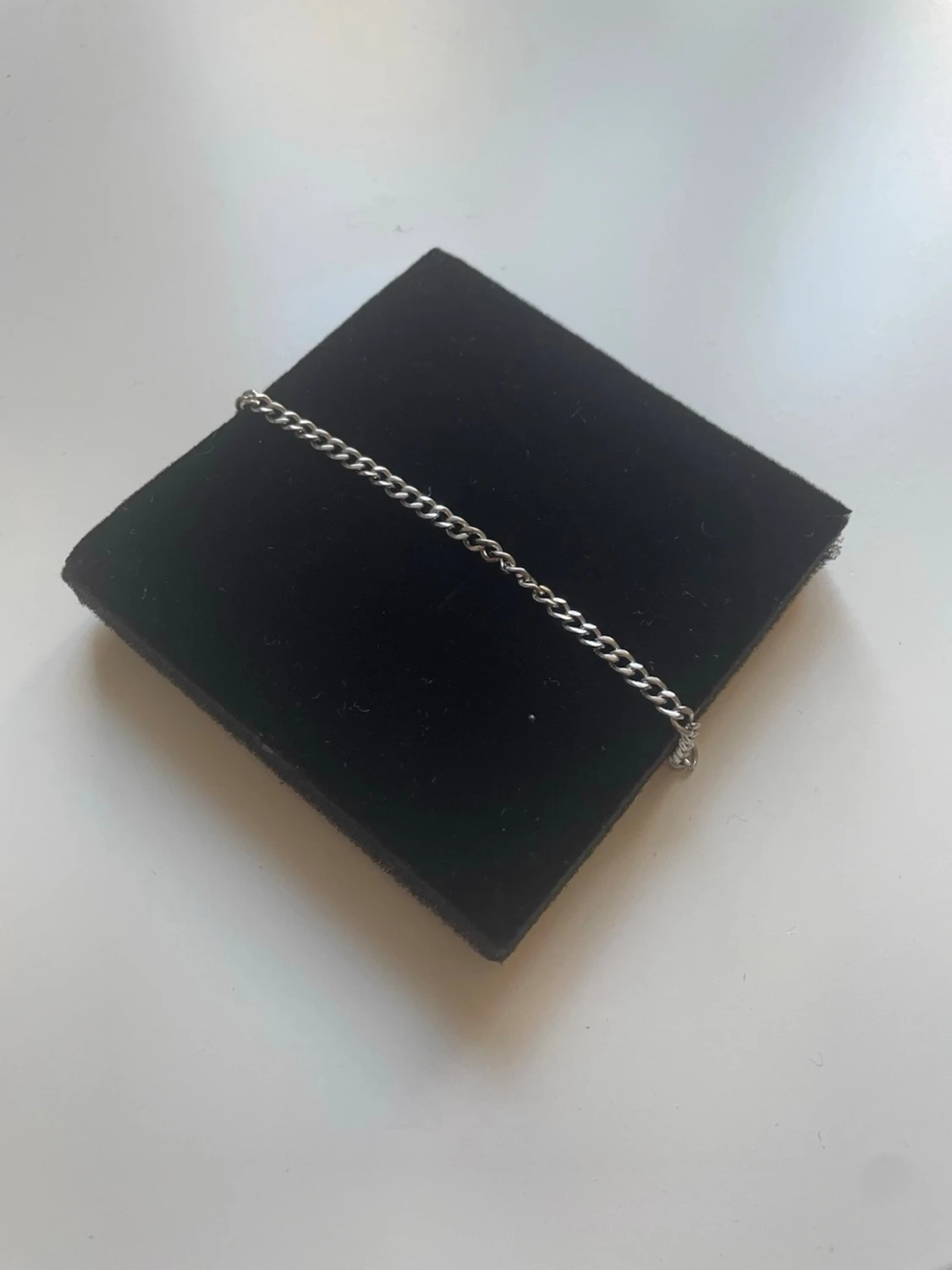 Silverfärgat kedjearmband från Edblad - 1