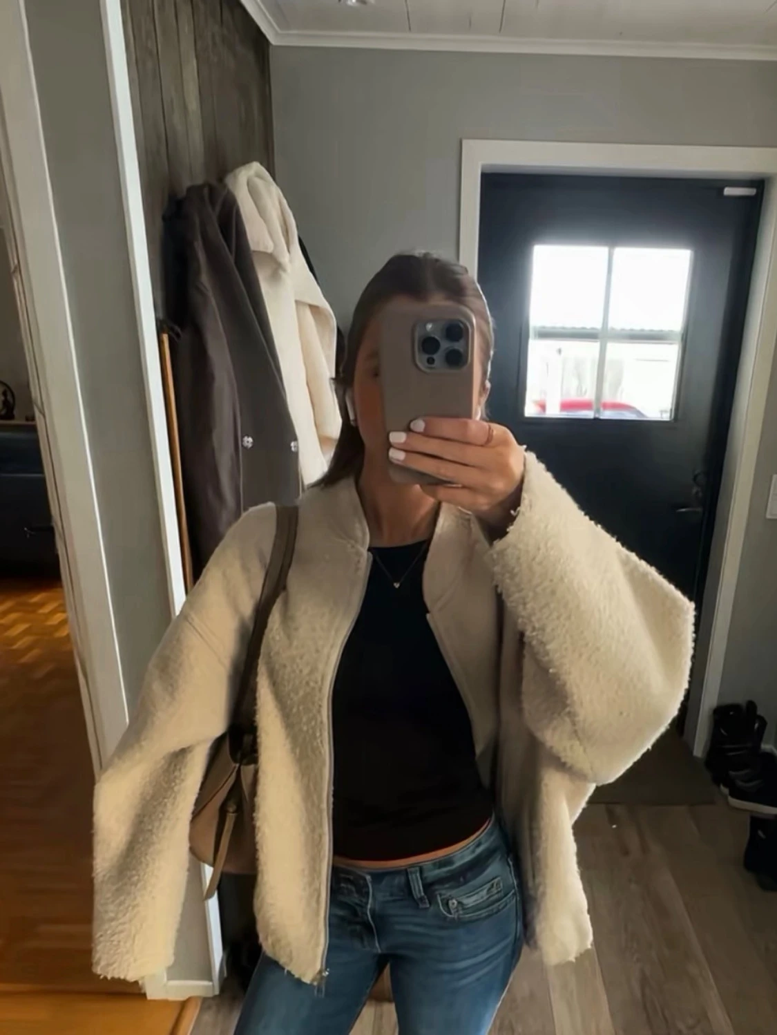 Beige teddyjacka från ONLY