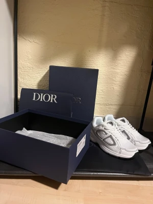 Vita B30 - Helt nya med box och påsar, priset kan diskuteras 