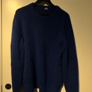 Mohair tröja - Blå tröja i mohair, den är från märket asket och är i strl M. Den är mycket bra skick.