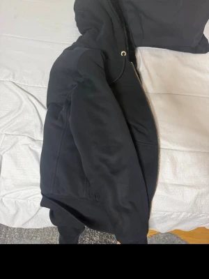 Moose Knuckles Kofta/Jacka - Sparsamt använd, köptes 2024. 