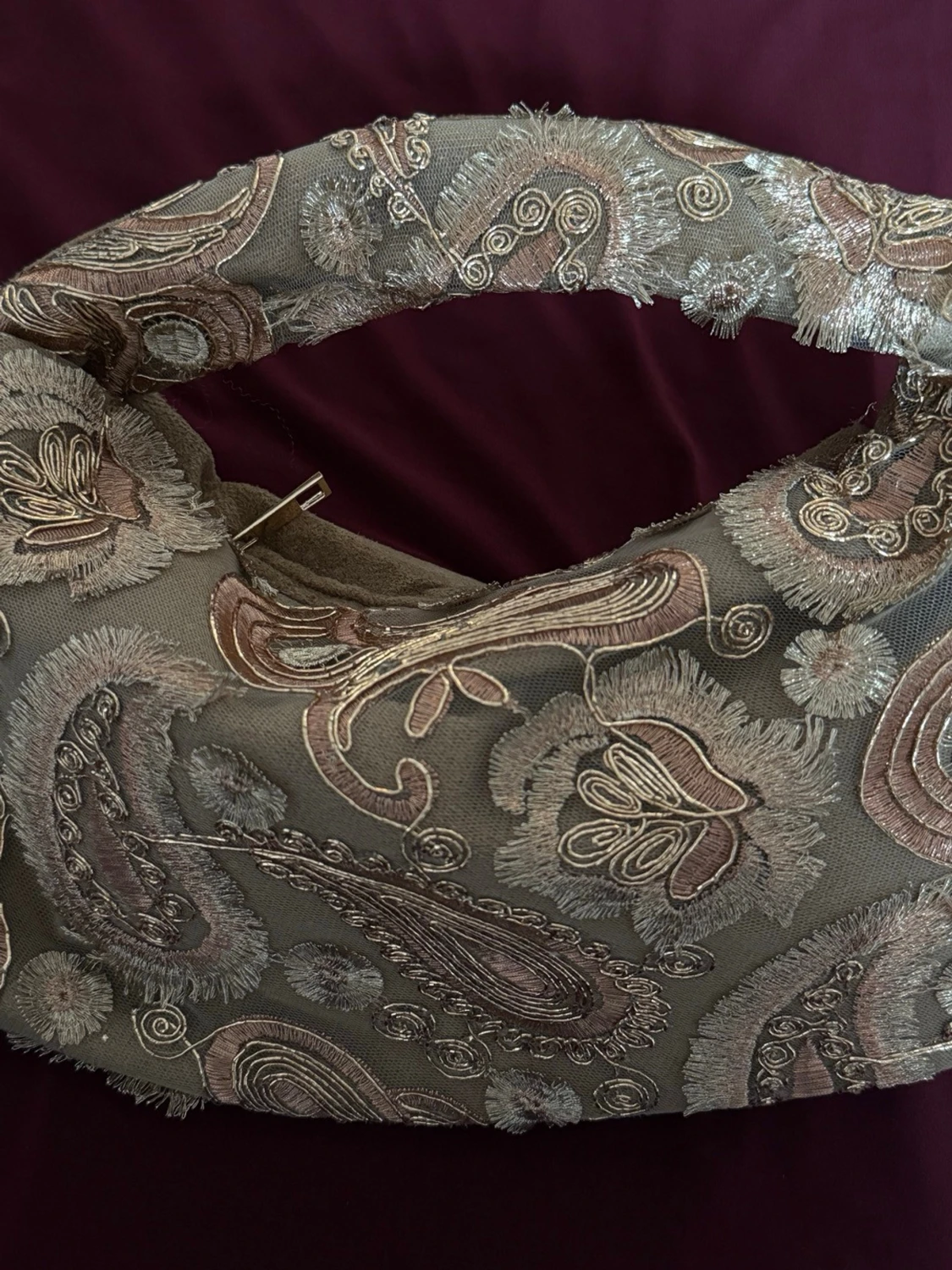 Beige paisleymönstrad handväska - 2