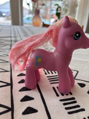 Pinkie Pie My Little Pony  - Säljer en G3 MLP PINKIE PIE My  Se bilder för skick