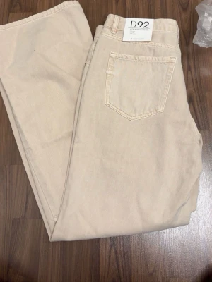 D92 jeans stradivarius - Helt oanvända med prislapp kvar