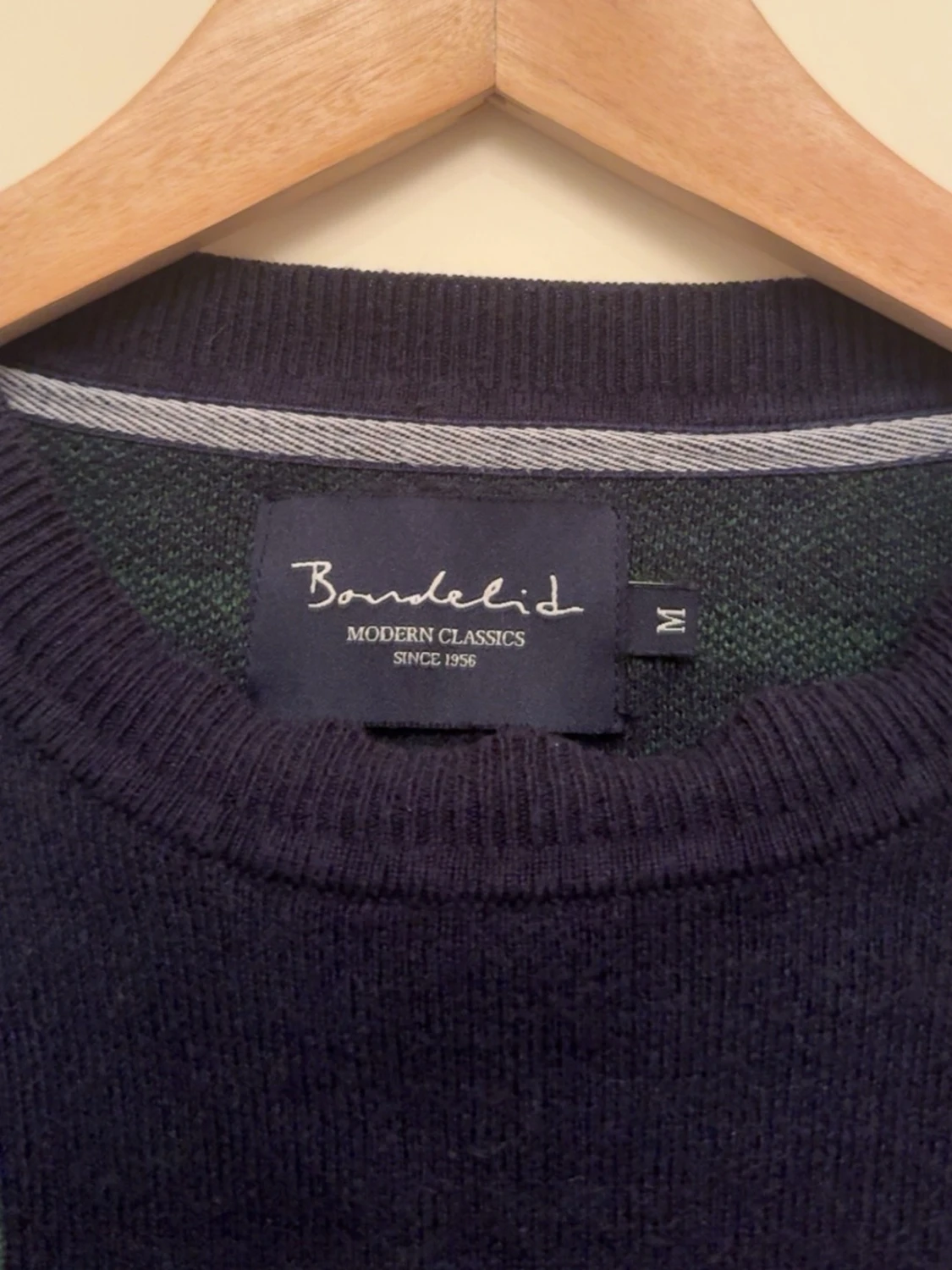 Mörkblå stickad tröja  M•Q  - 1