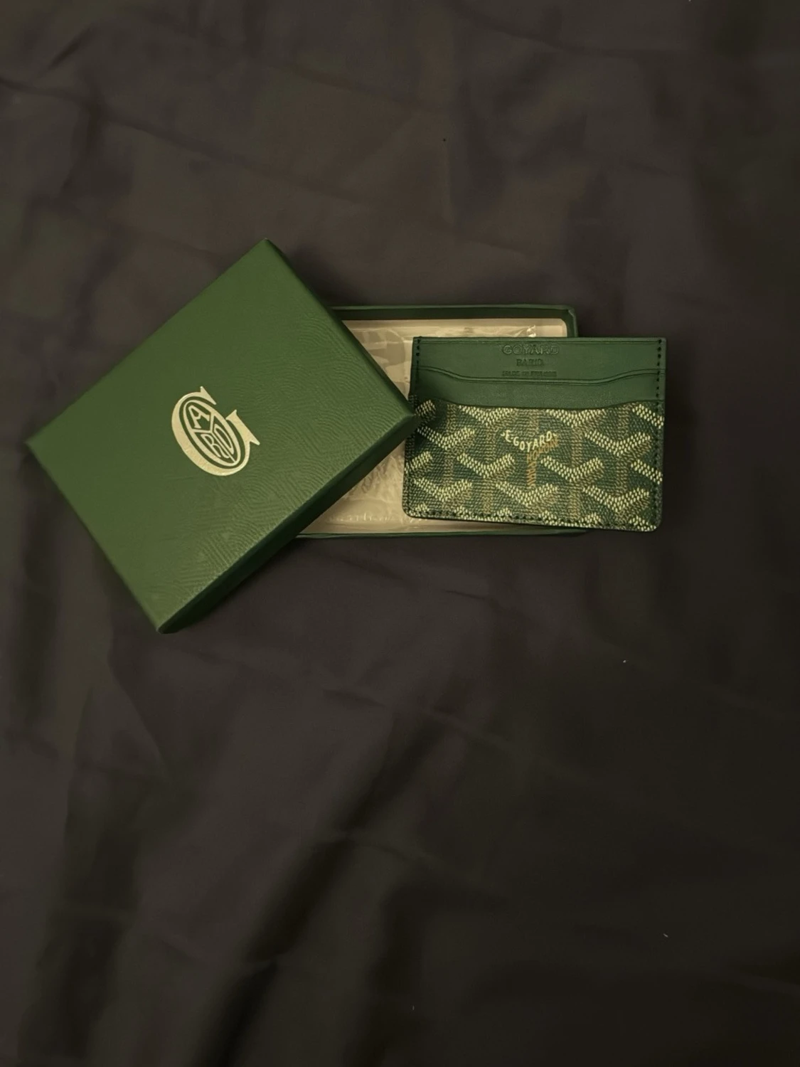 Grön kortfodral kommer med box! - 3