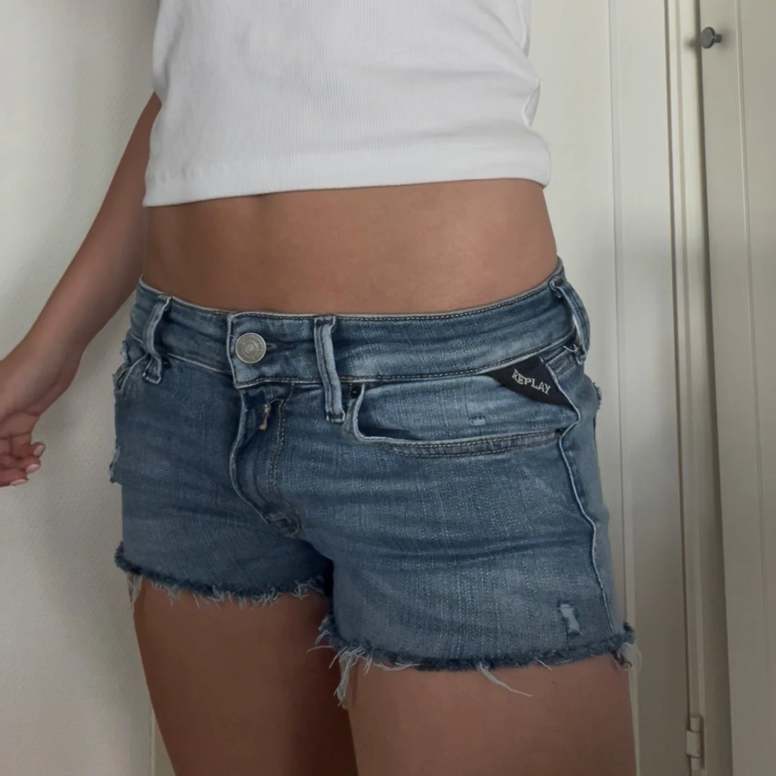 Blå jeansshorts från Replay - 1