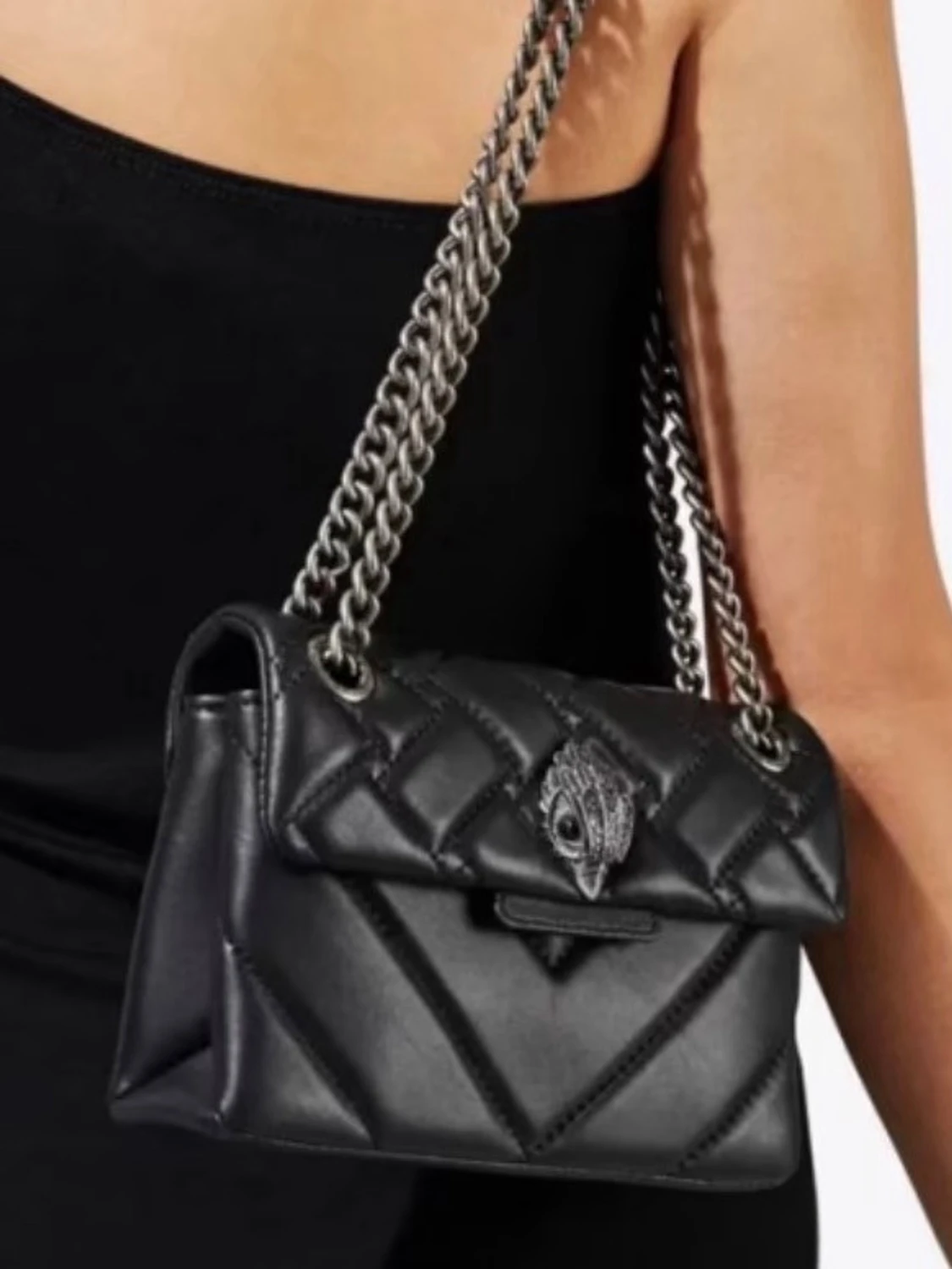 Svart quiltad axelväska från Kurt Geiger - 1