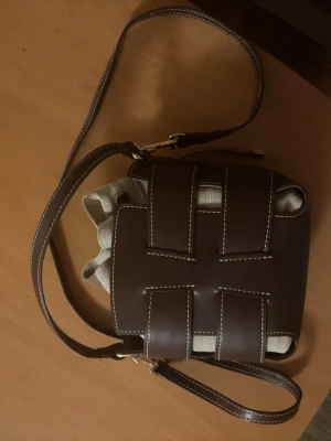 H&M väska  - Älskar!!!