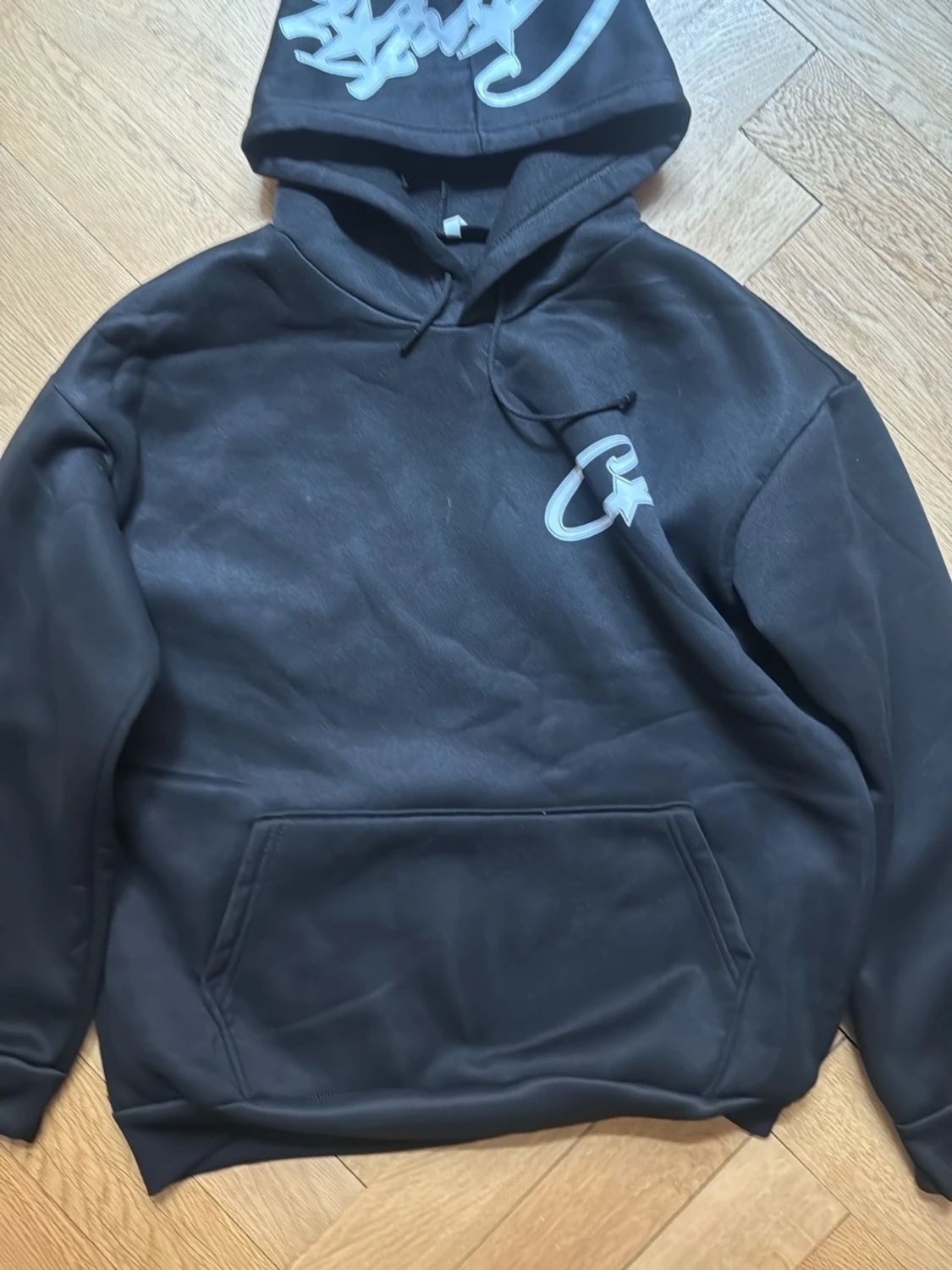 Svart hoodie från corteiz