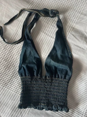 Denim halterneck top - Köpt i USA, minns inte var, aldrig använd