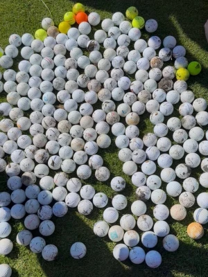 Säljer bra golfbollar för billigt pris ⛳️ DM för att köpa! - Titlesit,taylomade,callaway bollar för riktigt bra priser