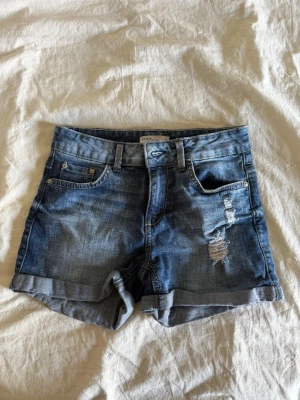 Jeans shorts  - Jeans shorts som tyvärr inte passar mig