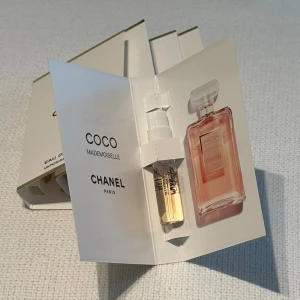 5x Coco Mademoiselle Chanel parfymprov testers - Coco Mademoiselle Eau de Parfum från Chanel 1.5ml x 5x. Smidig att ta med i väskan. Pris  kan diskuteras!  Marknadspris ligger på 300kr/10ml