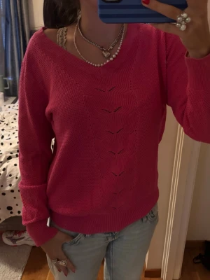 Rosa tröja  - Super fin, ny, virkad? Hör av er vid eventuella frågor 