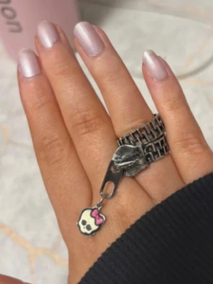 Monster High Ring - Size: 16,9mm