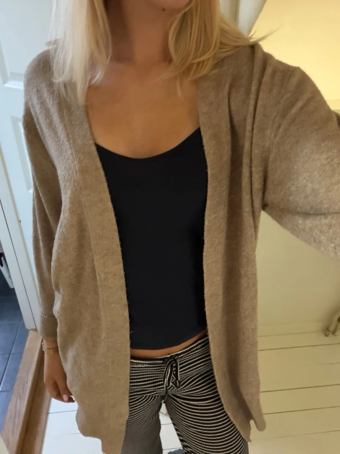 Beige lång kofta