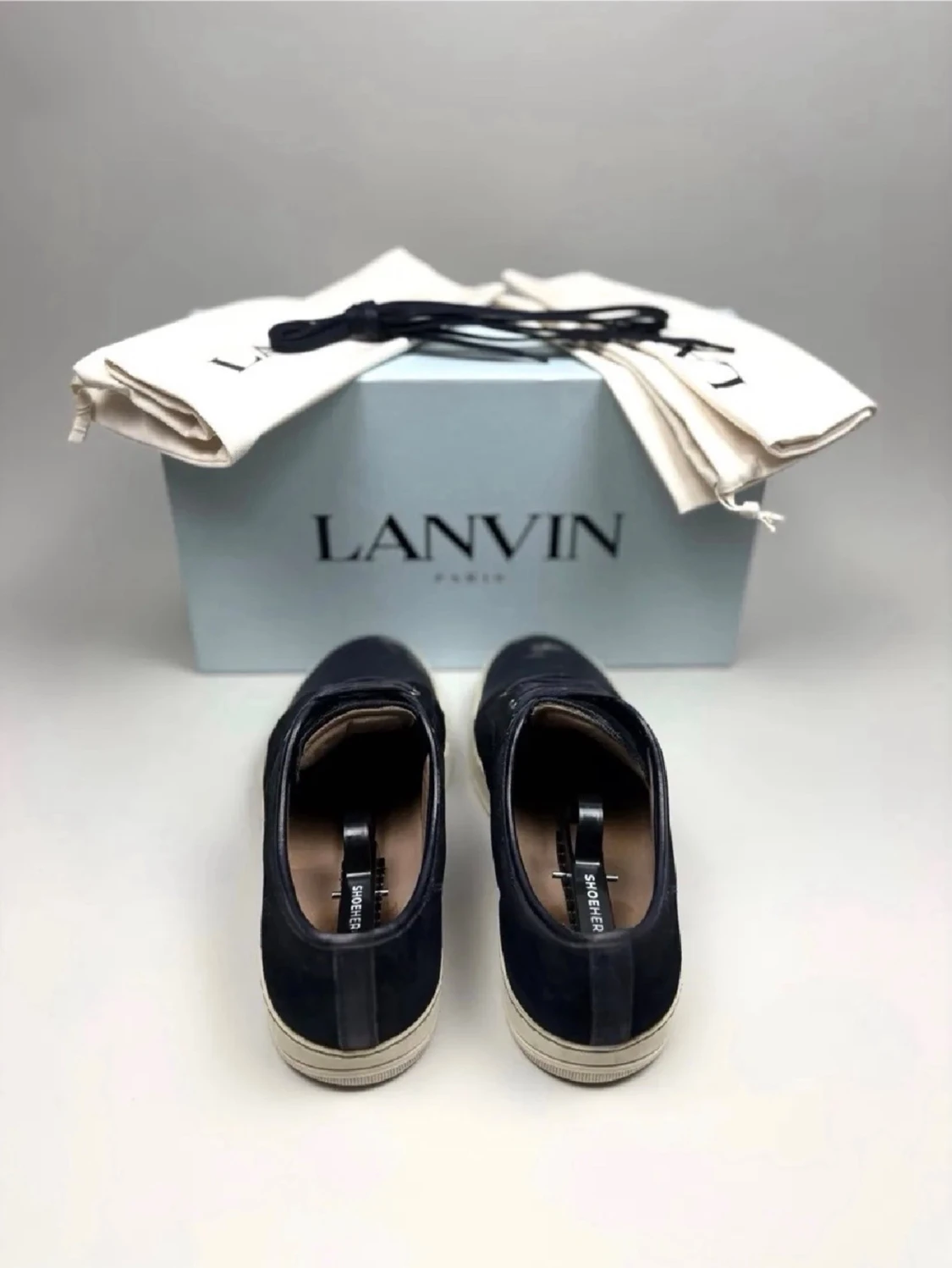 Mörkblå sneakers från Lanvin - 1