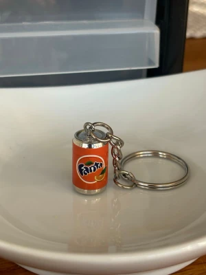 Nyckelring fanta🧡 - Nyckelring som jag satt ihop själv💕