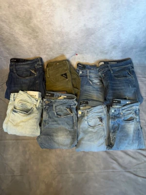 Replay Jeans  - Massor av replay Anbass jeans samt ett par dondup nu i lager | Alla finns nu i lager | Olika storlek alla annonser visar allt |