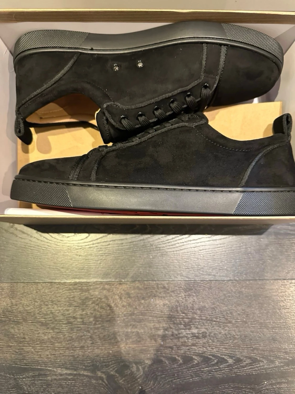 Svarta sneakers med röd sula - 2