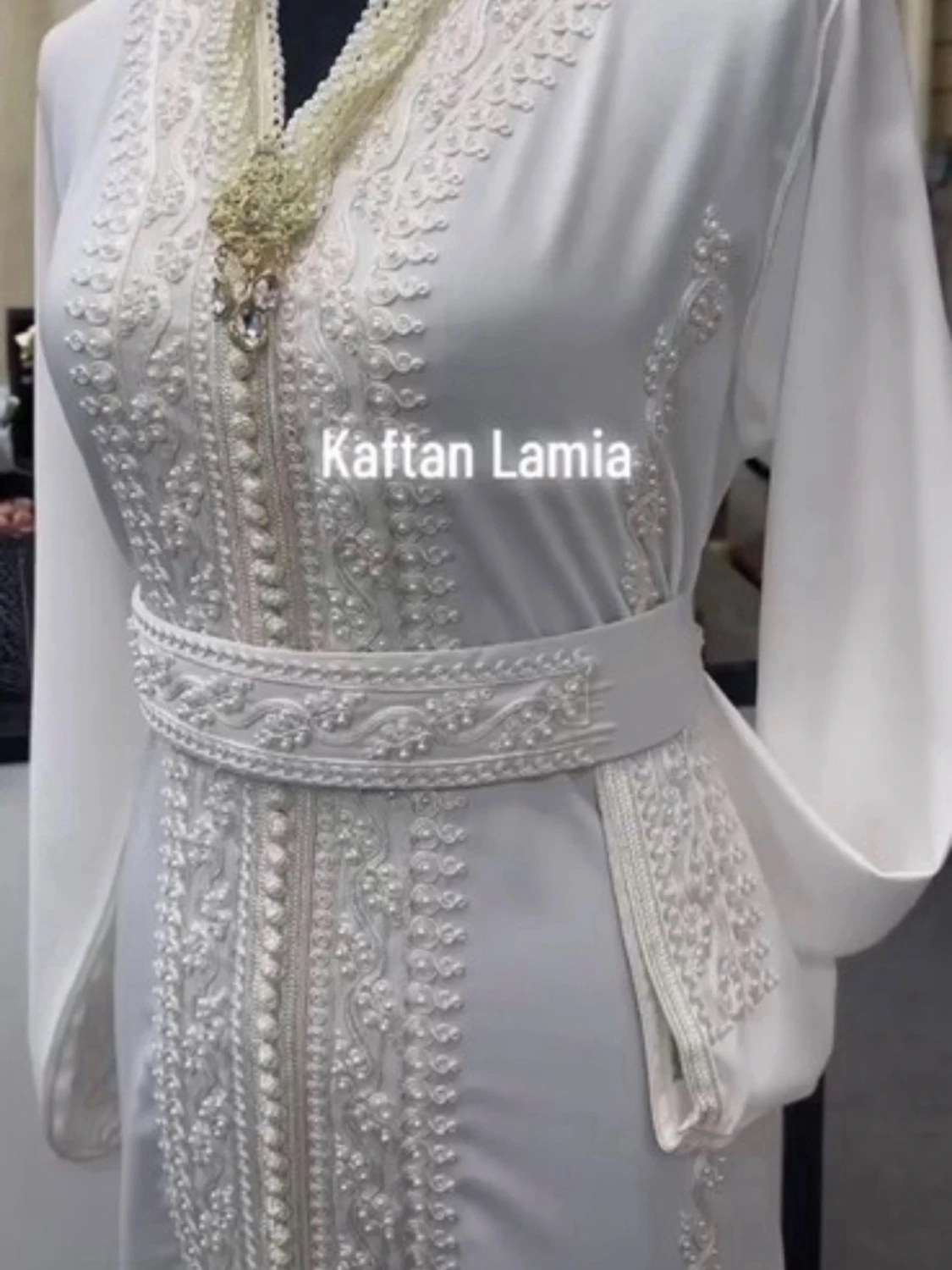 Vit Kaftan  - 1