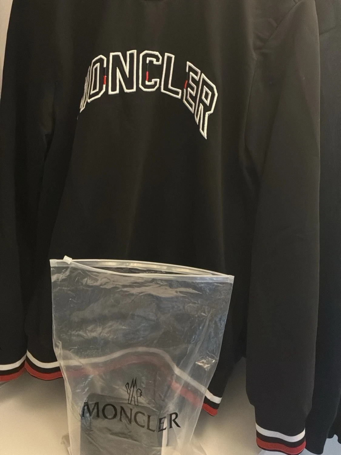 Svart Moncler Sweatshirt - 2
