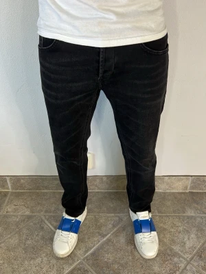 Dondup Ritchie Jeans - CONDITION — 9/10 Excellent condition.  Light signs of wear.     SIZE — 34 Model is 170 cm, 67kg  MEASUREMENTS (CM) (Please refer to the last photo for measurement guide)  A — 37 cm  B — 91 cm  C — 17 cm