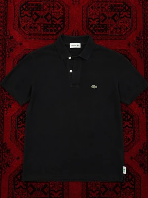Svart pikétröja från Lacoste - Lacoste pike some perfekt för sommaren och hösten | skick 8/10, utan några defekter | Storlek EU S men passar även XS | tvättas och fräschas upp innan frakt! | pris kan diskuteras vid snabbaffär / bundle köp! 🤝💯