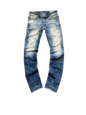 Diesel jeans  - Tja säljer mina diesel jeans då jag växt ur dom, skriv i dm vid frågor eller liknande! Waist: 28 Length: 34