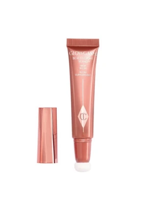Charlotte Tilbury blush  - Säljer nu denna otroligt fina blushen från Charlotte tilbury. Oanvänd i färgen Peachgasm. Nypris är 499. Skriv för fler frågor, priset är förhandlingsbart 🩷🩷