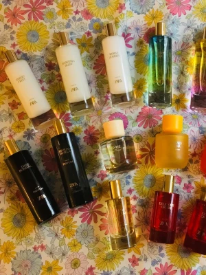 Zarasplit 🌸 - Splittar mina Zaraparfymer i glasdekanter med spray 🔅2/3/5/10 ml🔅20/25/35/65 kr🔅Se listor bland bilderna vilka som finns 🔅Vid köp för 200 kr och uppåt 10 % rabatt, splittar även Essnce,Lush mm se mina andra annonser🔅Skriv vilka du önskar så lägger jag ut som ett nytt paket 