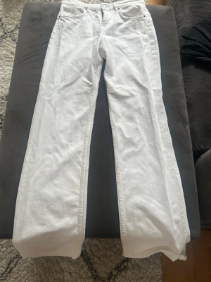 Vita lowrise baggy jeans - Vita snygga jeans perfekta t hösten ❣️