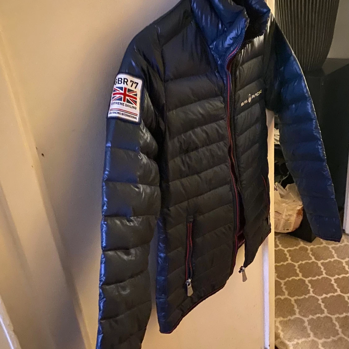 Mörkblå Sail Racing pufferjacka passar bäst som storl XS - 4