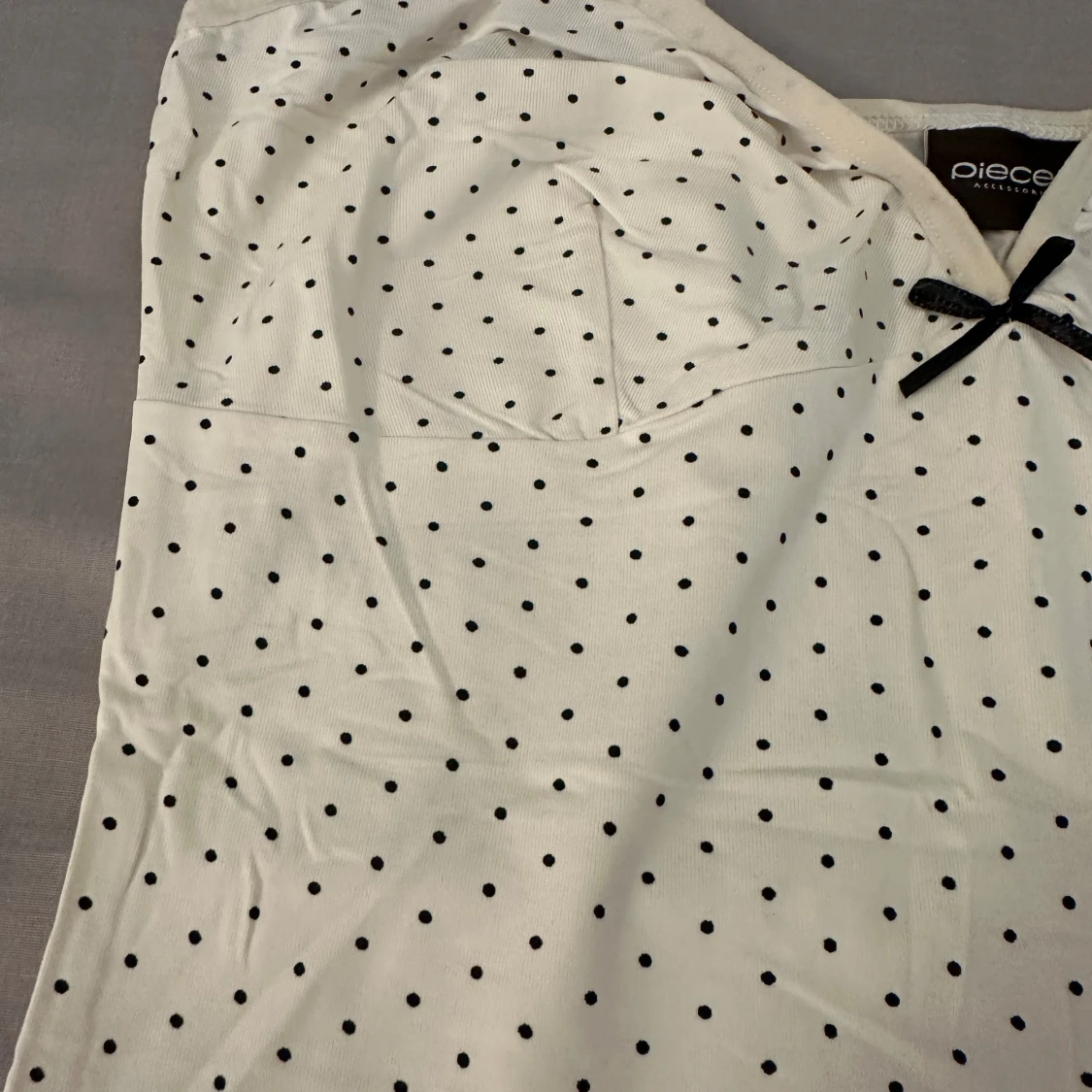 Vit prickig linnetopp  - 1