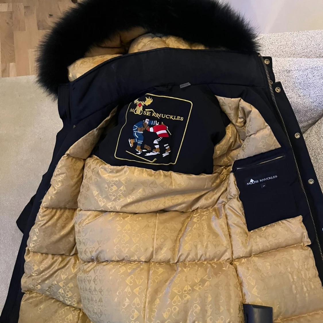 Svart Moose Knuckles med äkta päls - 1