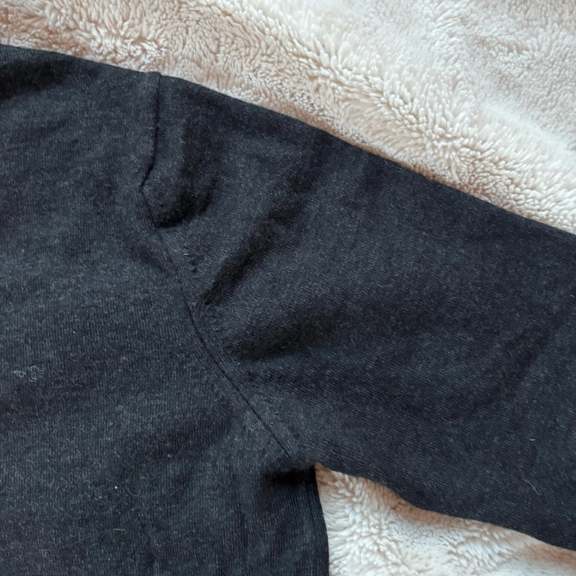 Mörkgrå v-ringad tröja Callaway M - 2