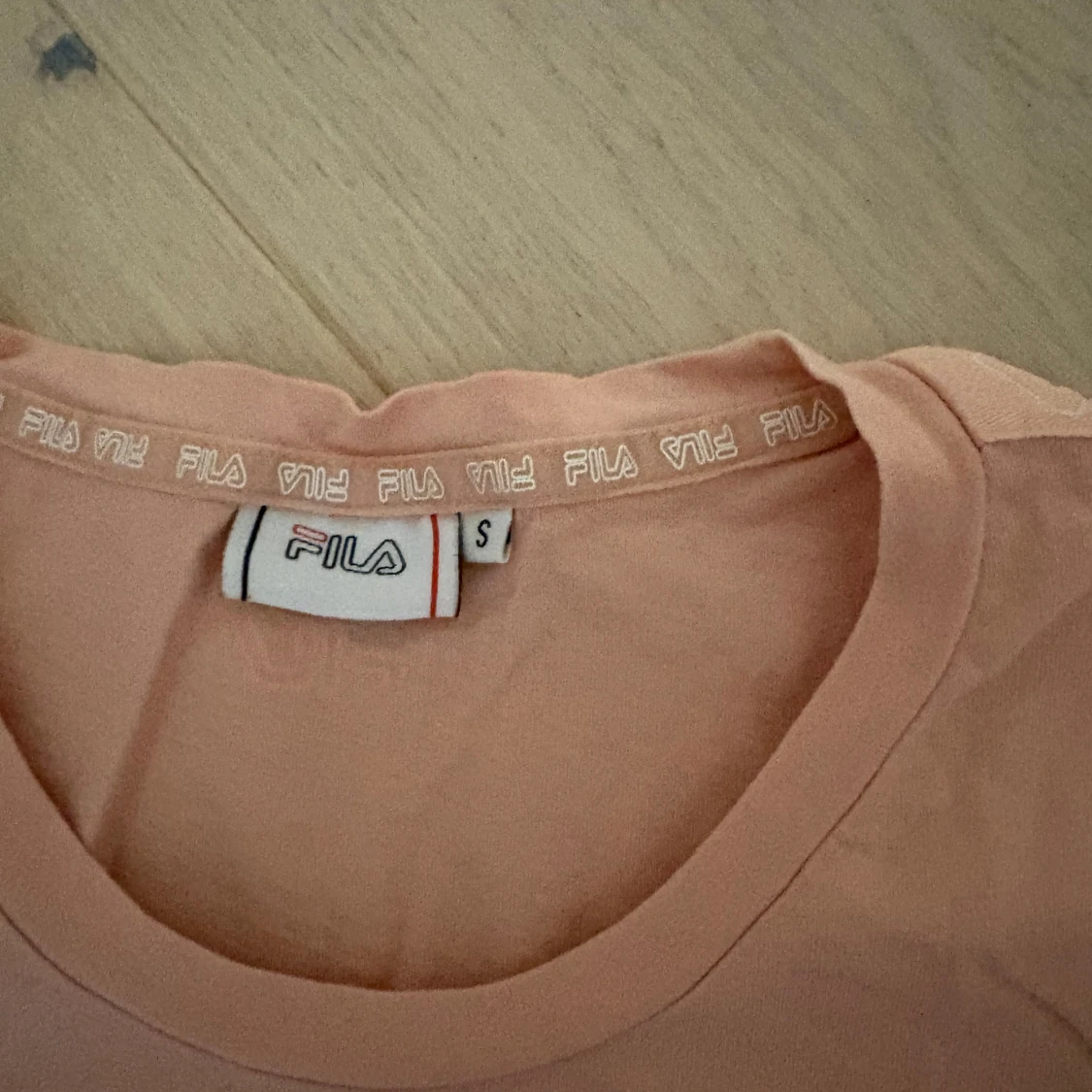 Ljusrosa FILA t-shirt i bomull - 1