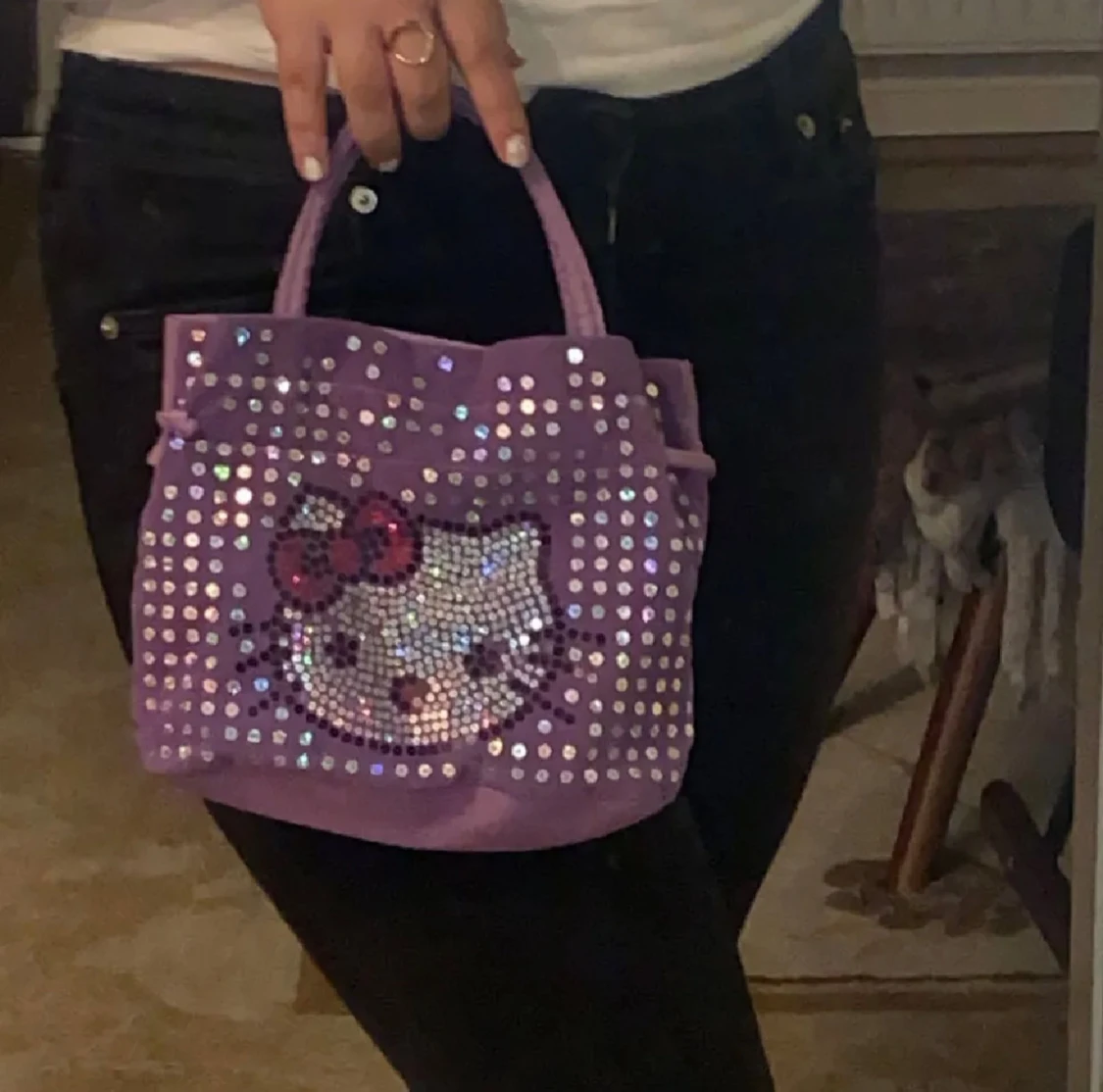 Lila Hello Kitty handväska med paljetter