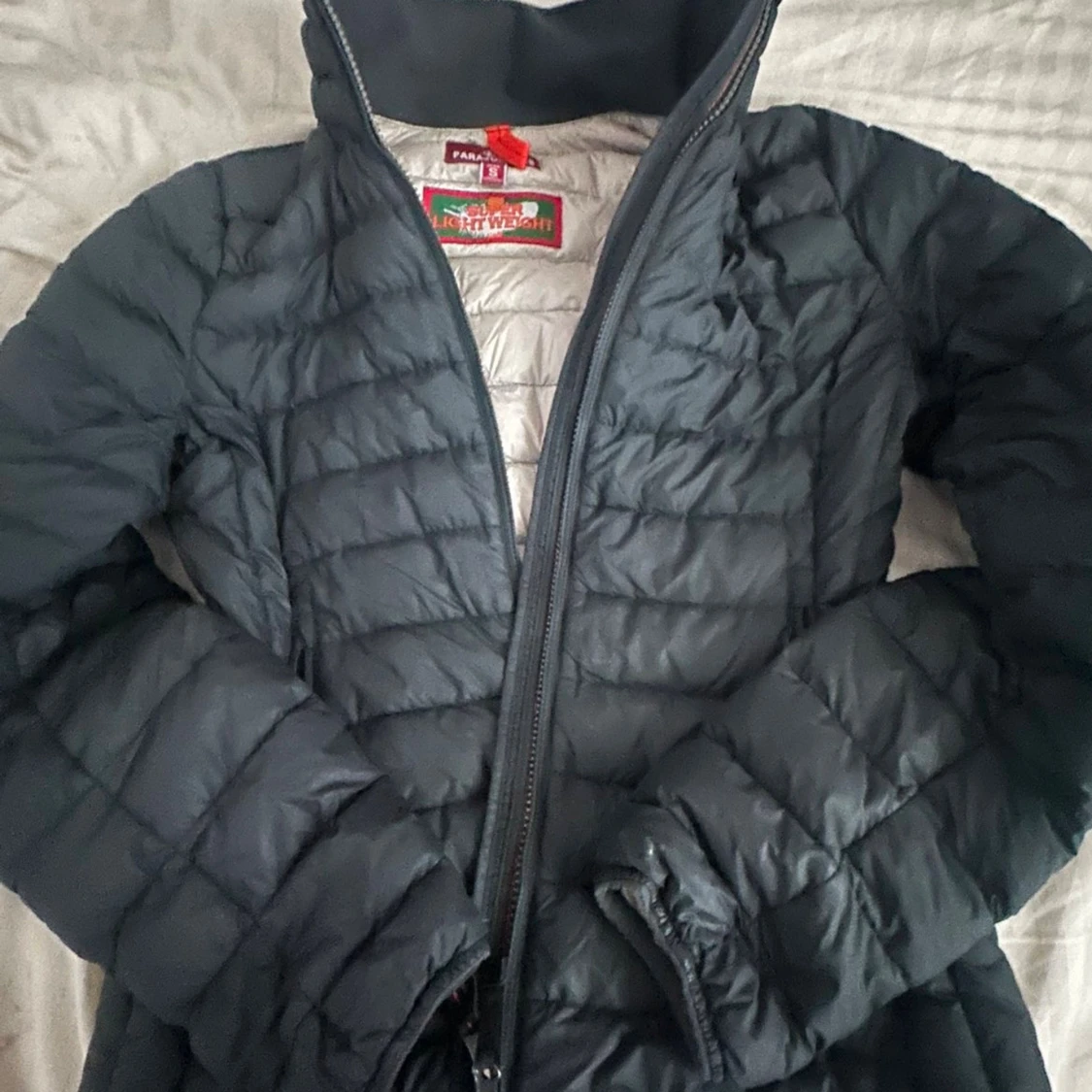 Svart dunjacka från Parajumpers - 2