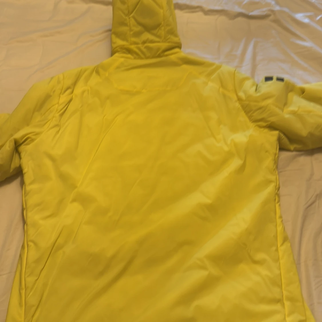 Gul pufferjacka från Sail Racing - 3