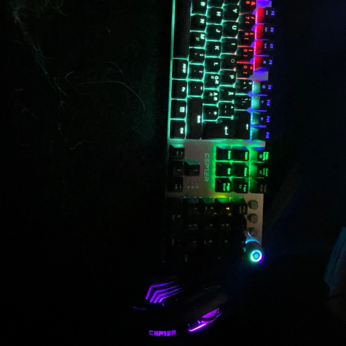 Cepter RGB Gaming-tangentbord och mus - 1