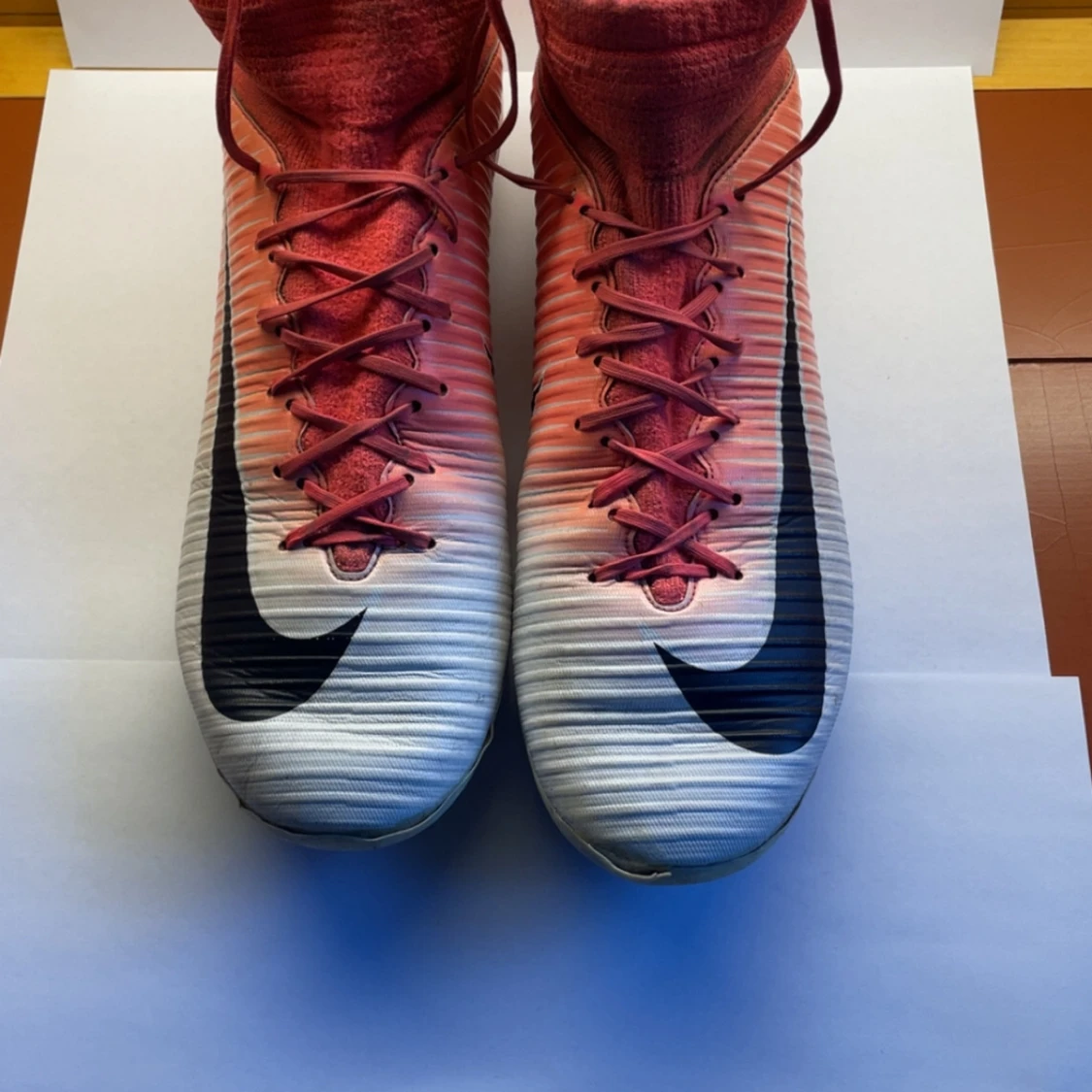 Nike Mercurial fotbollsskor rosa/vit - 1