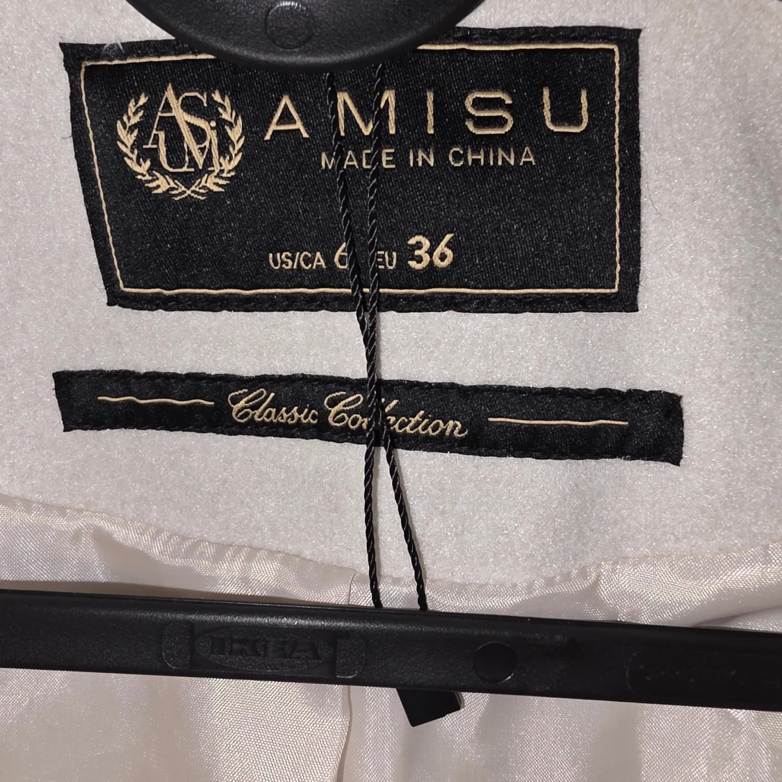 Beige kappa från Amisu med bälte, oanvänd  - 2