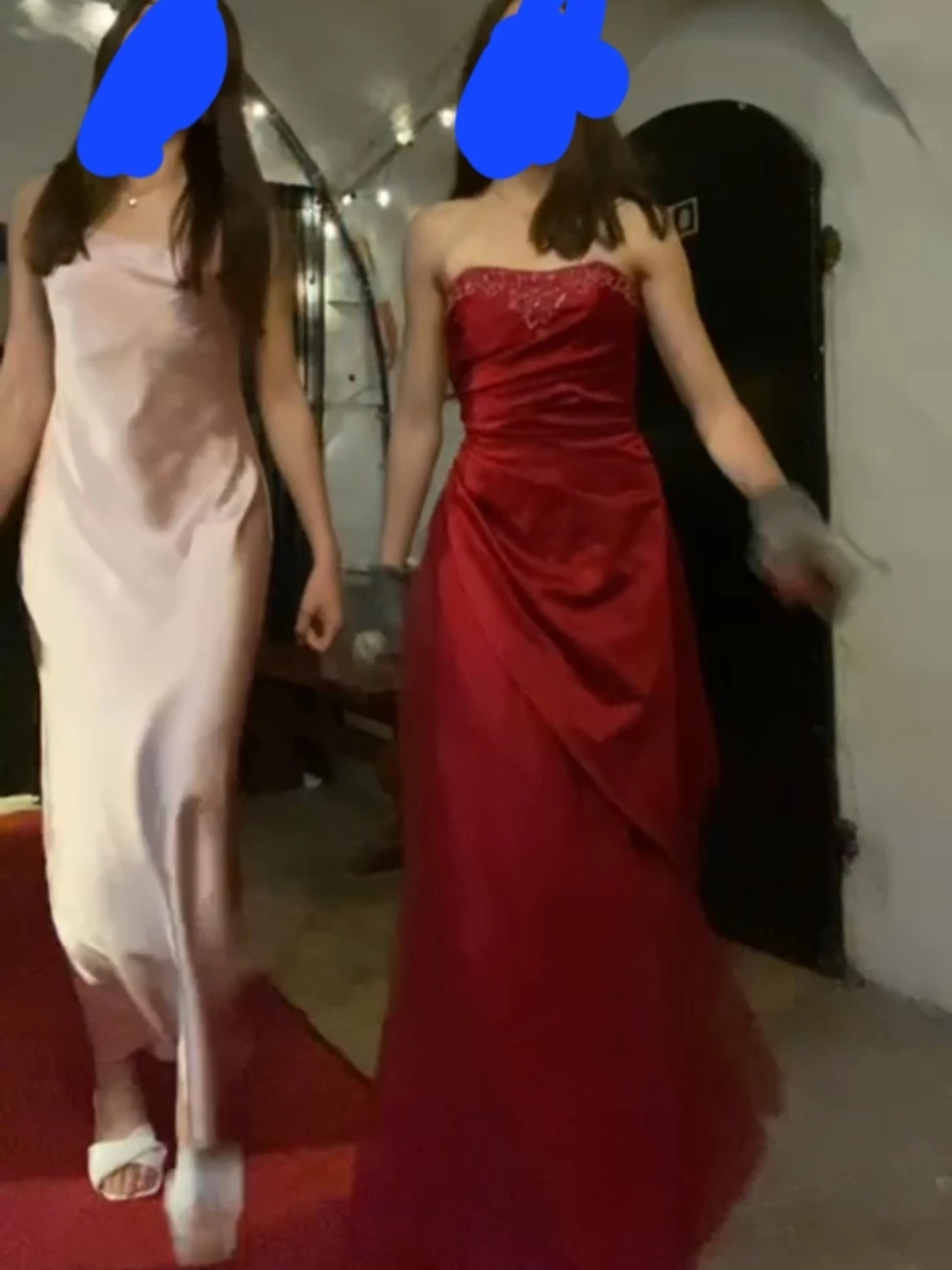 Vinröd balklänning